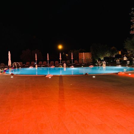 Agriturismo Il Castagneto Padula Dış mekan fotoğraf