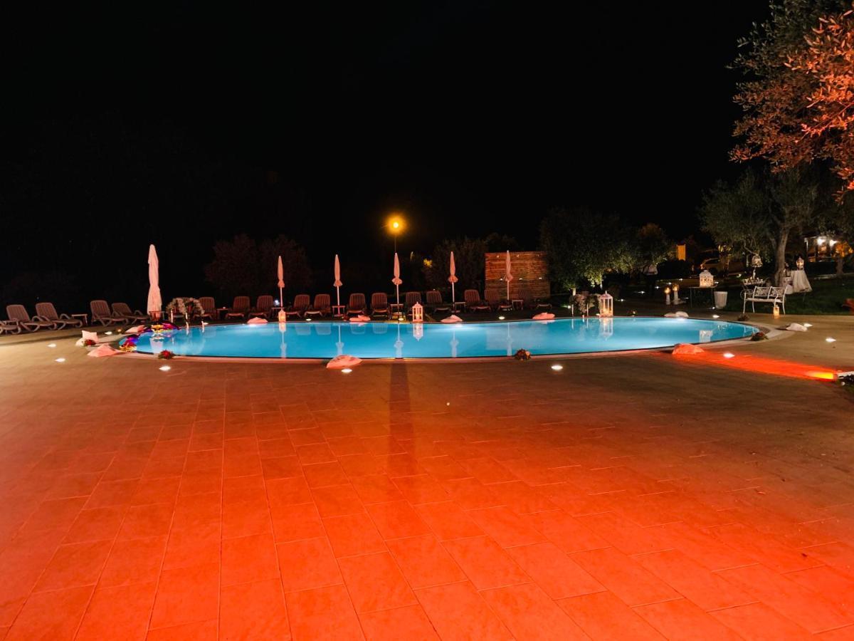 Agriturismo Il Castagneto Padula Dış mekan fotoğraf