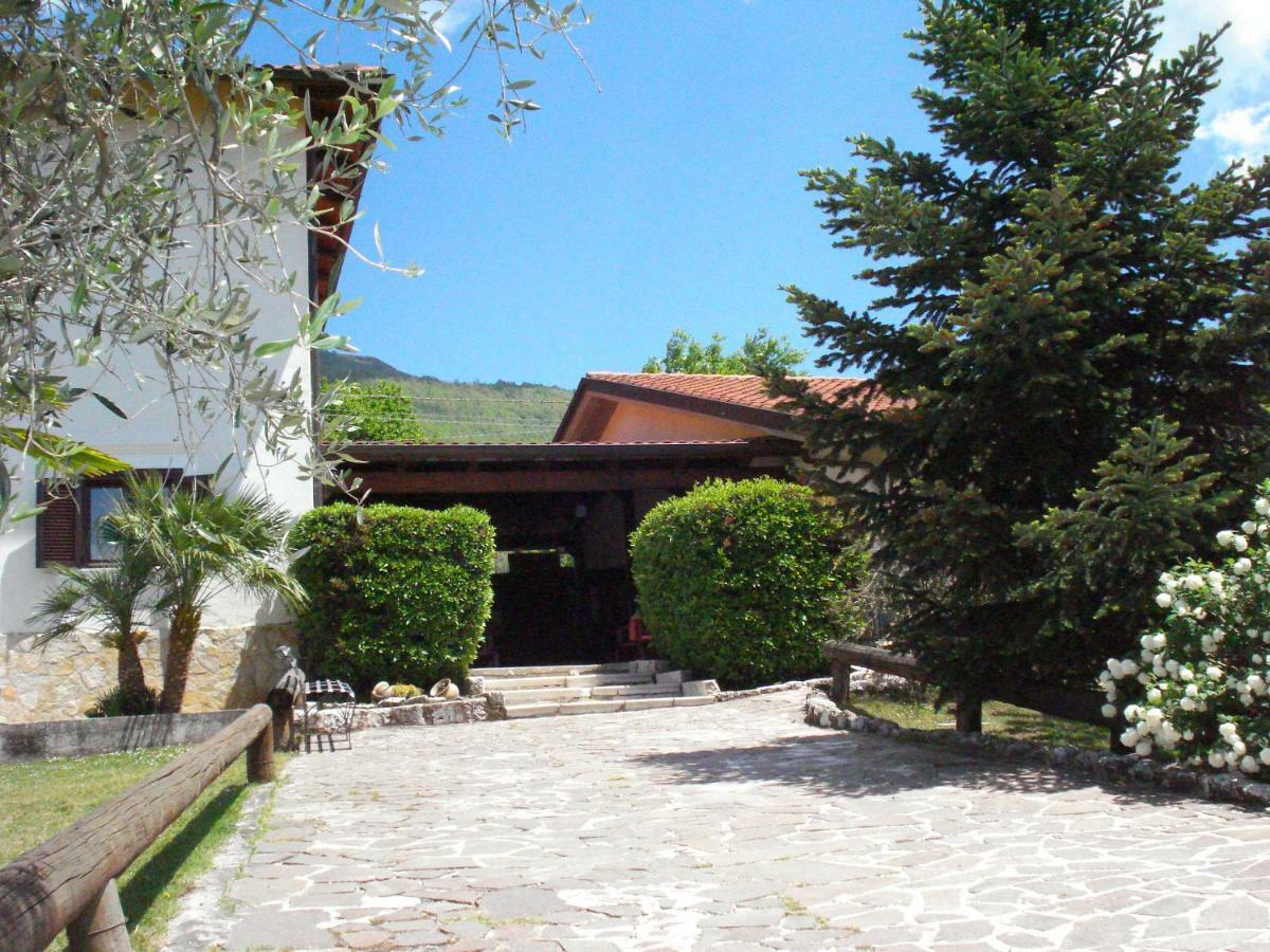 Agriturismo Il Castagneto Padula Dış mekan fotoğraf