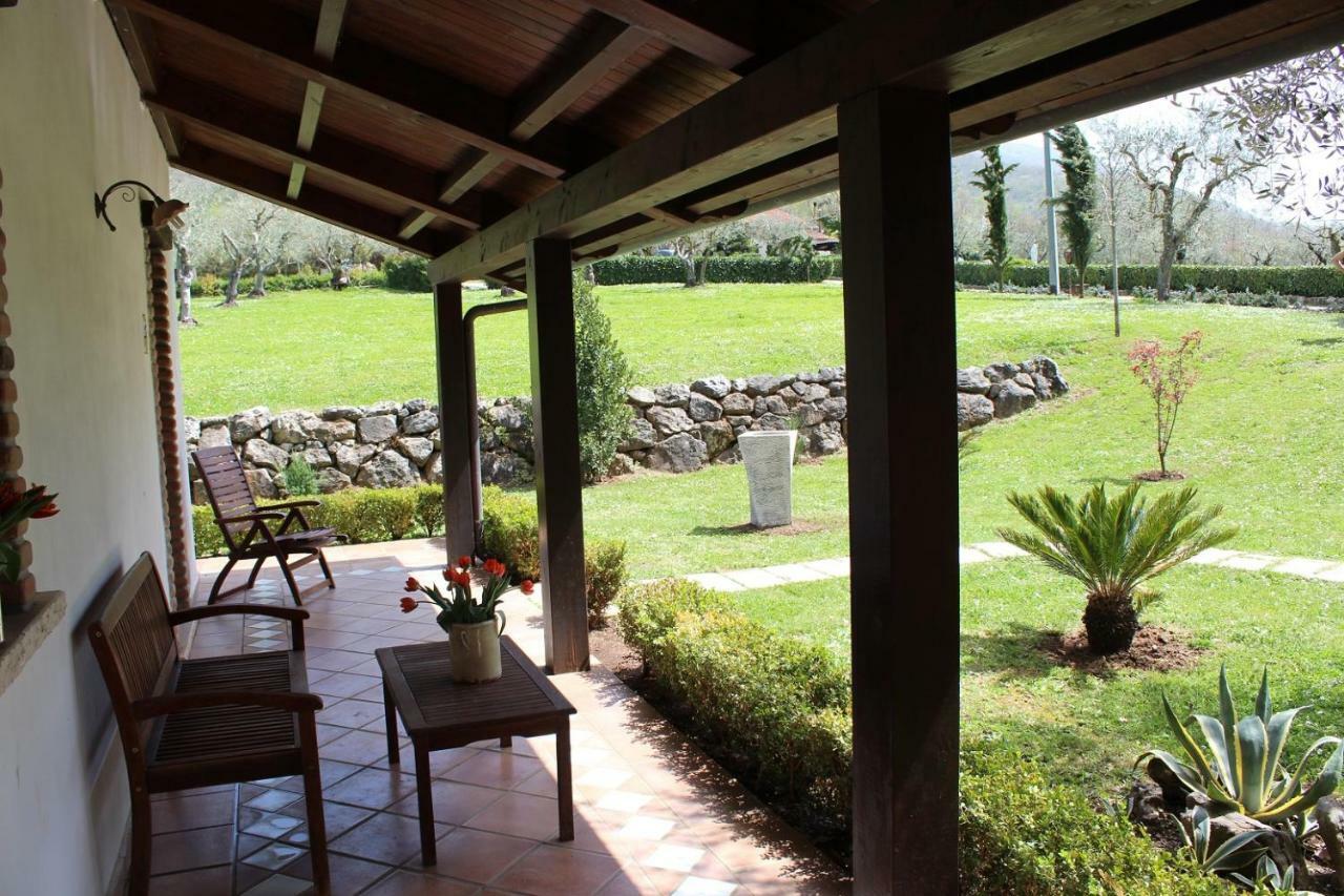 Agriturismo Il Castagneto Padula Dış mekan fotoğraf